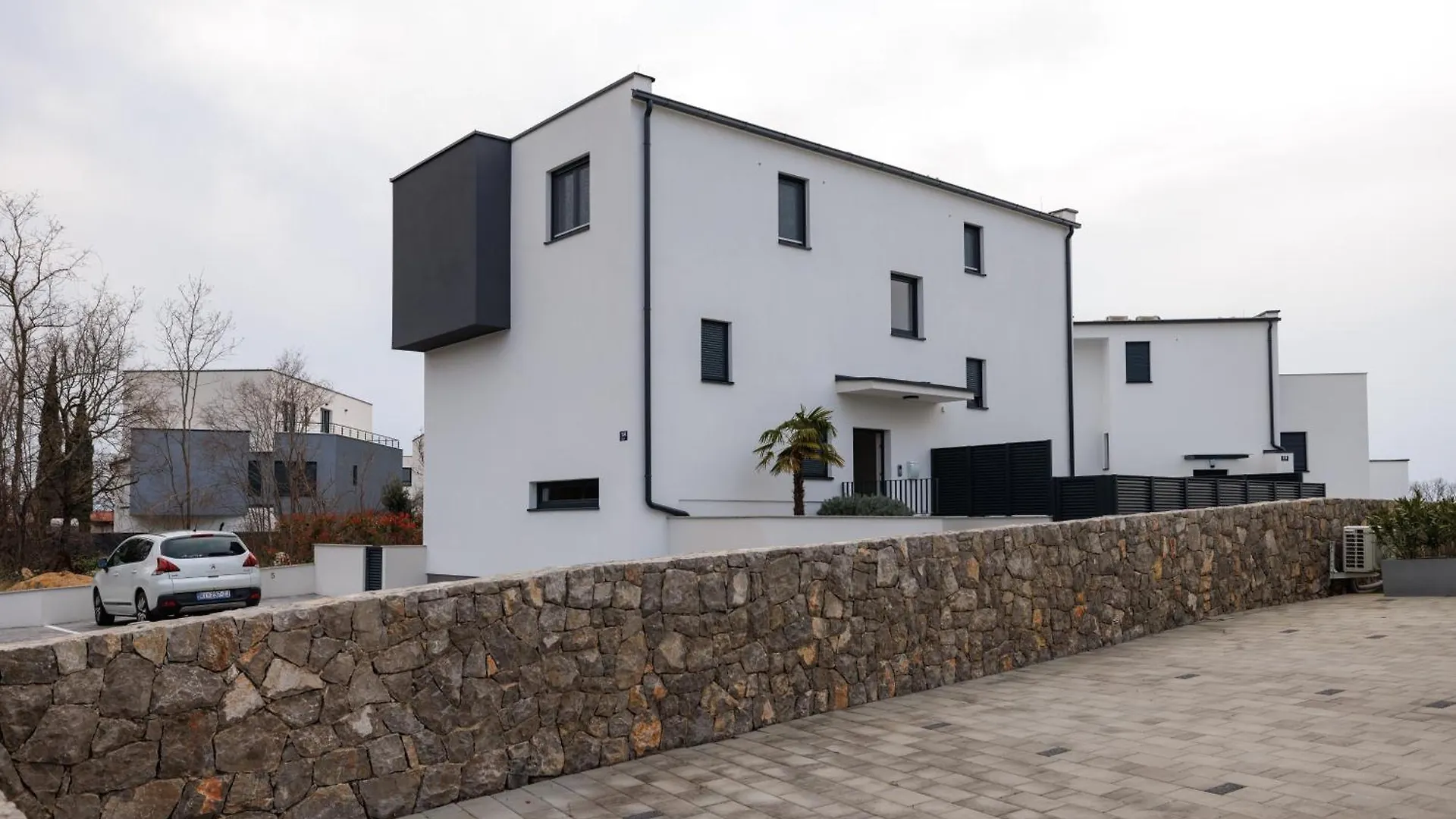 Noble Nest Apartment Njivice